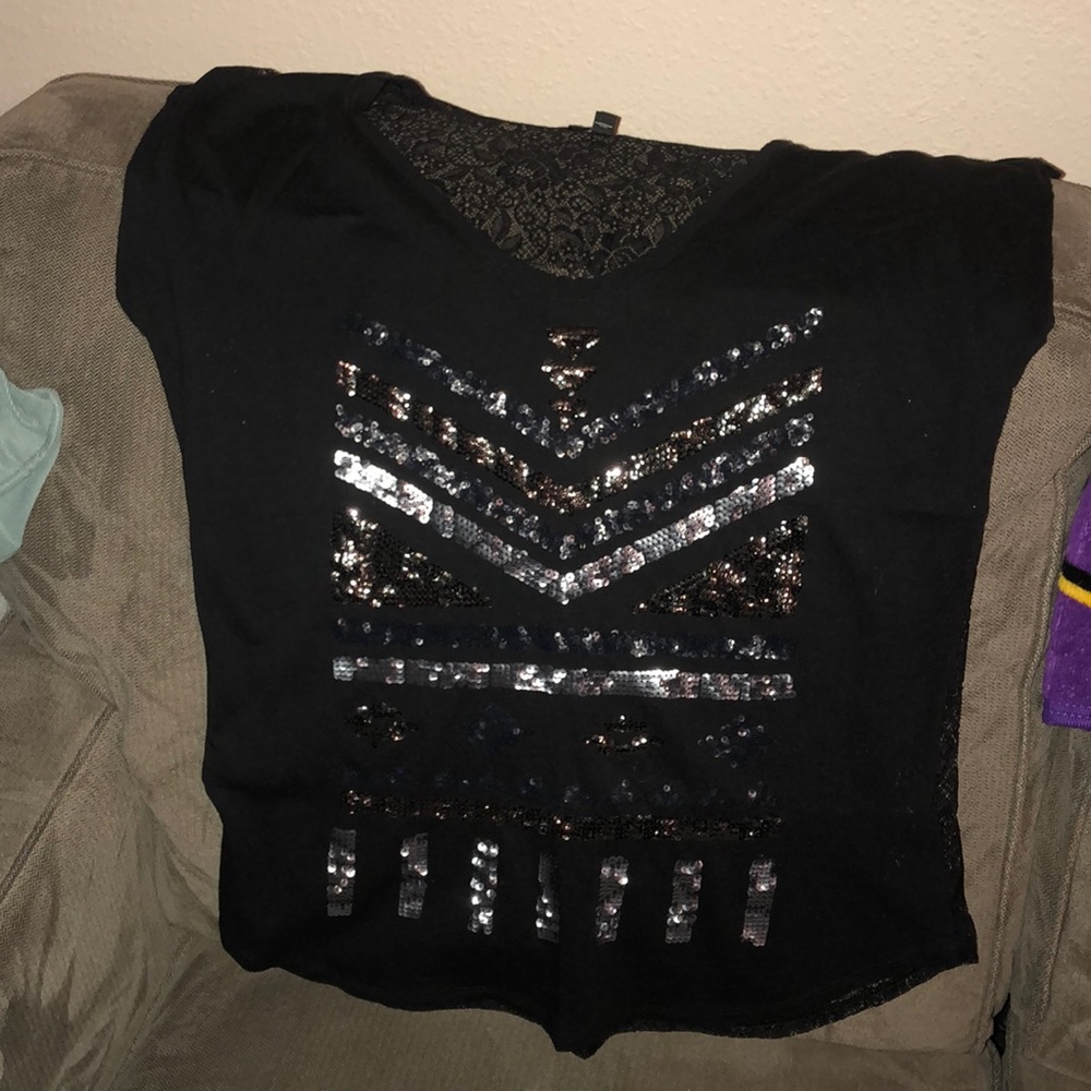 Short sleeve semi dressy tee